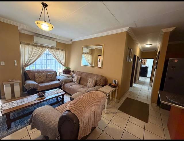 3 BEDROOM TOWNHOUSE FOR SALE IN MOKOPANE CENTRAL